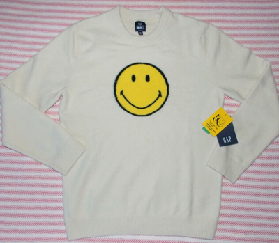 gap smiley pullover