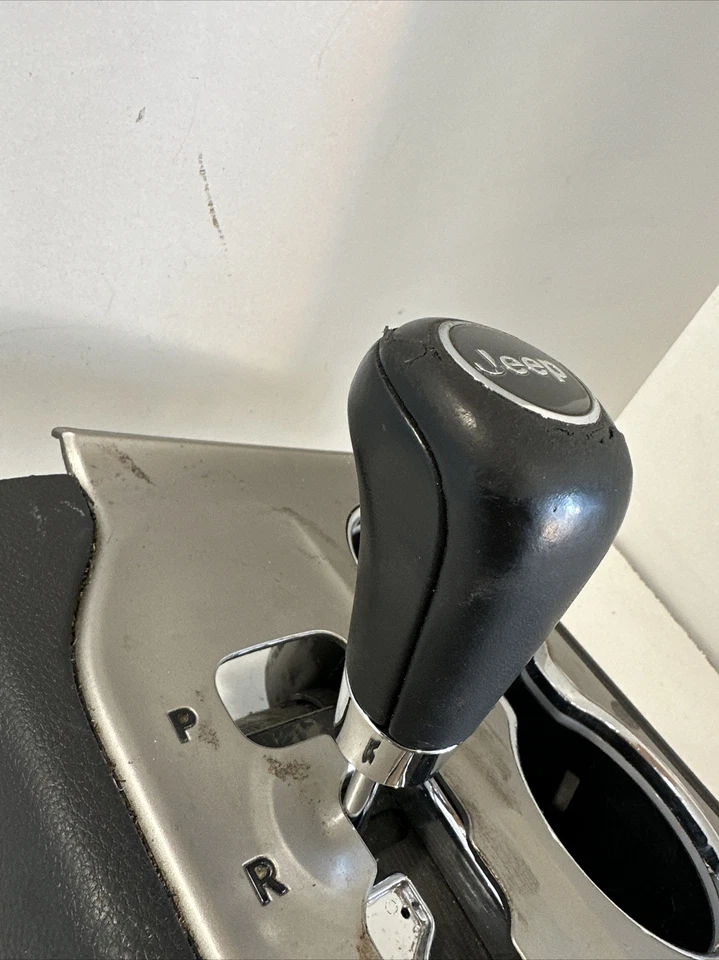 Jeep Grand Cherokee Gear Selector Lever Automatic P52124792Ab 3.0 Crd 2012 - Image 2 of 4