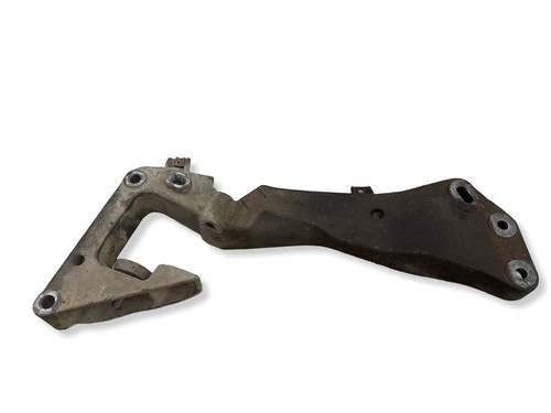 BMW 3 E90 E91 2006 Diesel 170kW Halterung Lager Motor 13807410 BYL5819