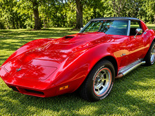 1975 Red Chevrolet Corvette   | C3 Corvette Photo 1