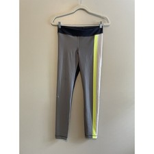 NWT 70 Under Armour Size M Heat Gear Compression Leggings Gray Green