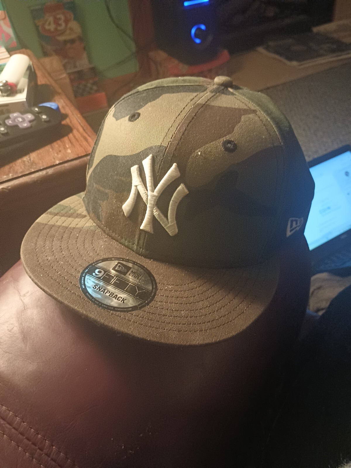 New Era Brand 9 Fifty Camouflage Styled New York Yankees Emblem Snapback