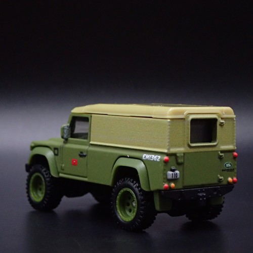 1983-1990 Land Rover Defender 110 Techo Rígido 1/64 Escala Diorama Coche Modelo - Imagen 5 de 7