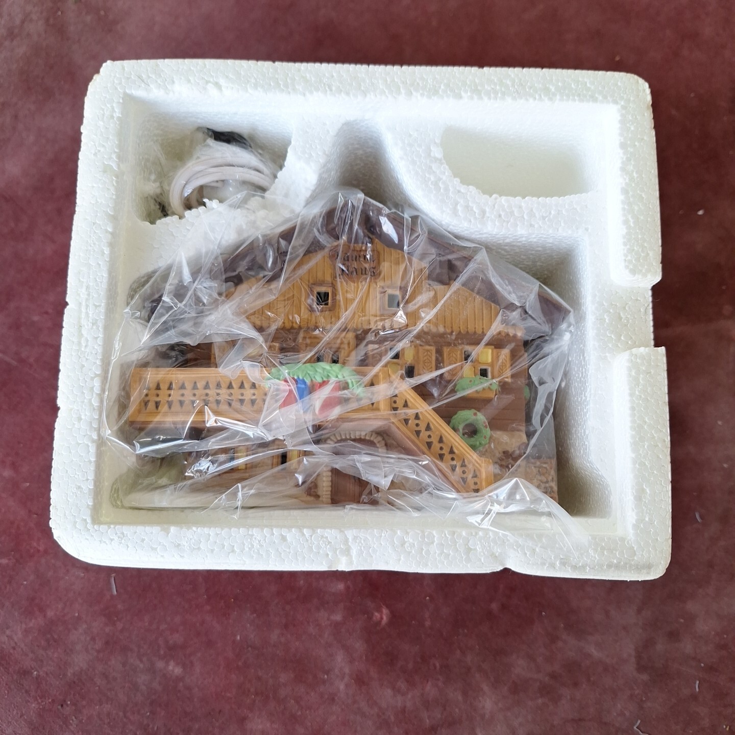 Dept 56 Alpine Village Kamm Haus Comb House Beauty Shop? 56171 Lighted VG w Box