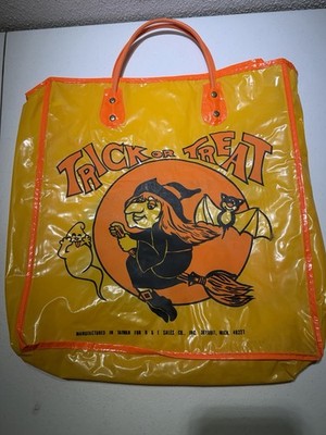 1970s B & E Sales Vinyl Plastic Style Halloween Trick or Treat Bag Cat Witch