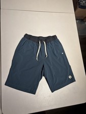 Vuori Shorts Men's Small Green Kore Lined Polyester Pocket Gym Yoga 9.5 Inseam
