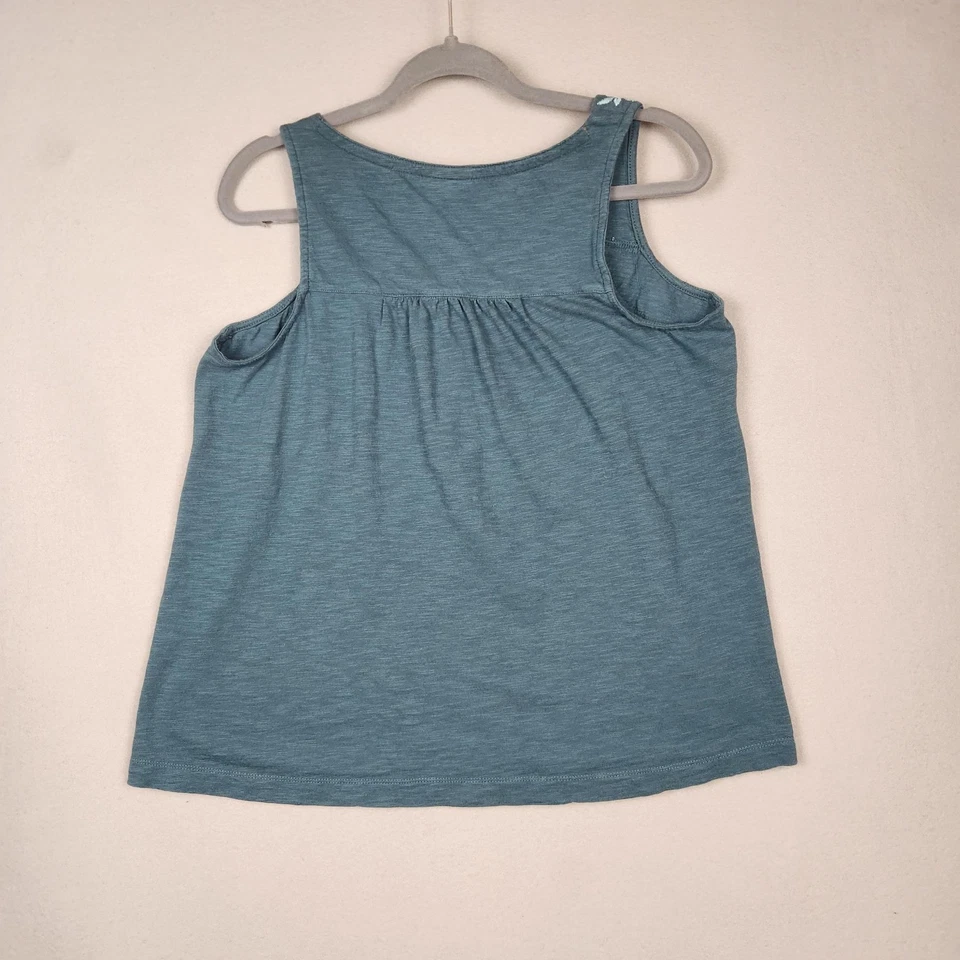 Camiseta sin mangas Jill para mujer azul medio sin mangas bordada floral camisa boho Foto 2 de 4