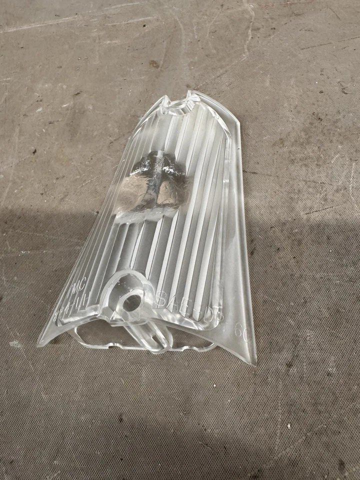 Ford Galaxie Sunliner Starliner 1960 lámpara de reversa lente luz trasera luz de respaldo Foto 3 de 4