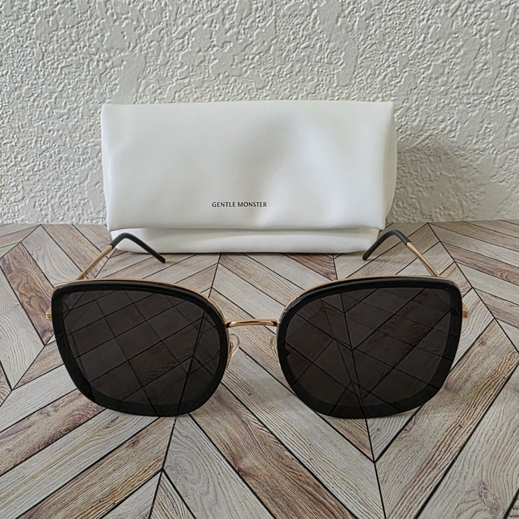 Gentle Monster BI BI Gold Metal Oversized Square Sunglasses Black Lens