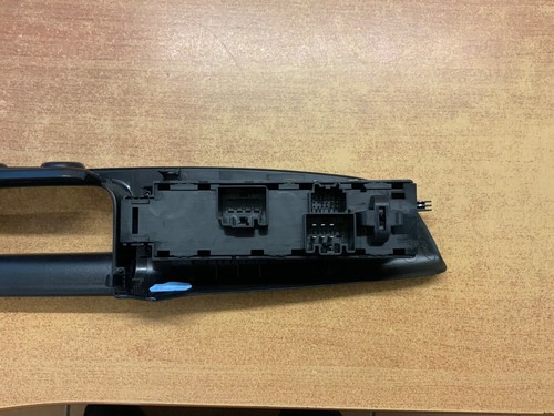 FORD TRANSIT CONNECT 2019-2022 ELECTRIC WINDOW SWITCH FRONT DRIVERS SIDE - Picture 3 of 5
