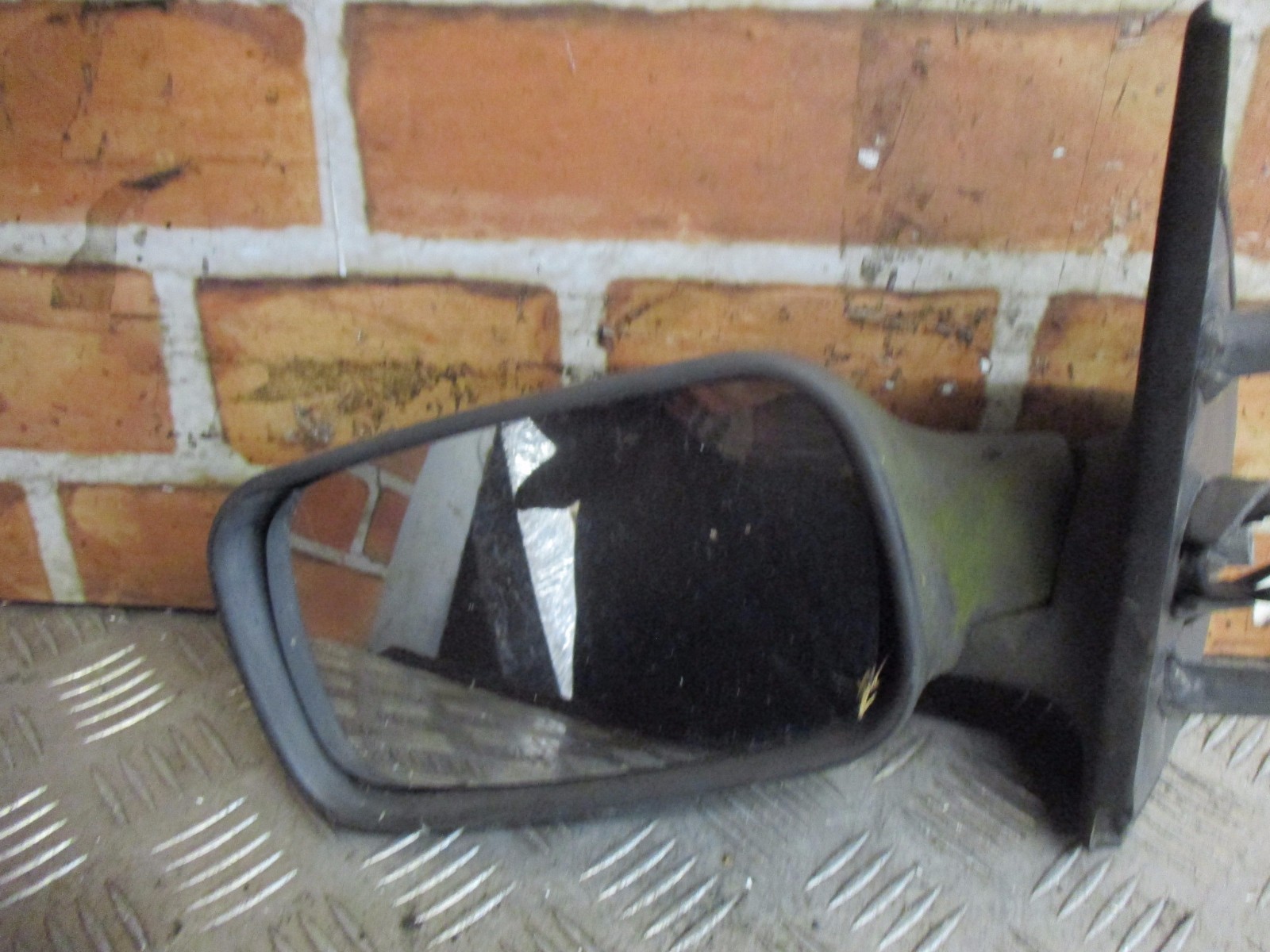 Picture 3 of 6