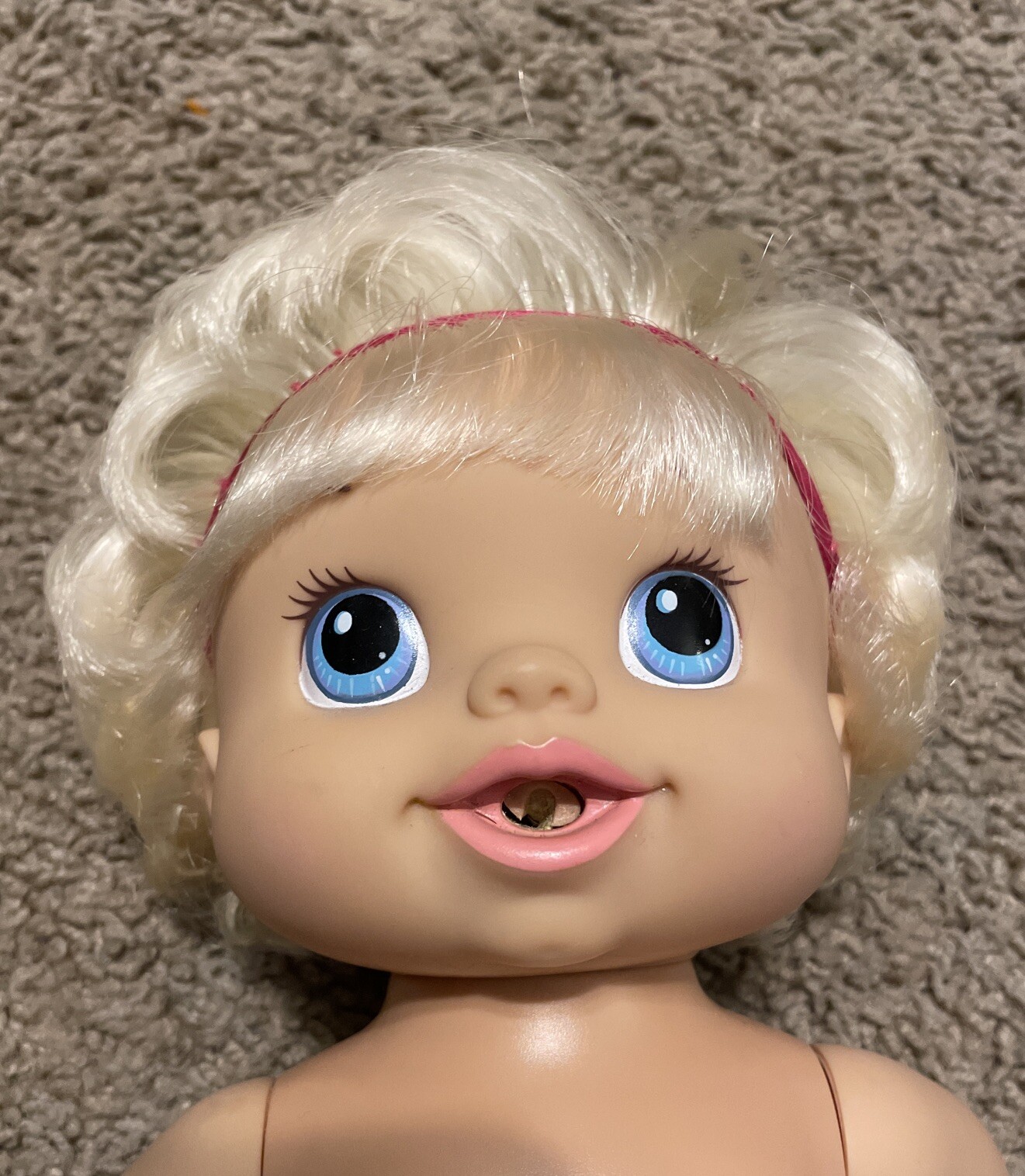Hasbro Baby Alive 2010 Blonde Wets N Wiggles Interactive Drink And Wet Doll