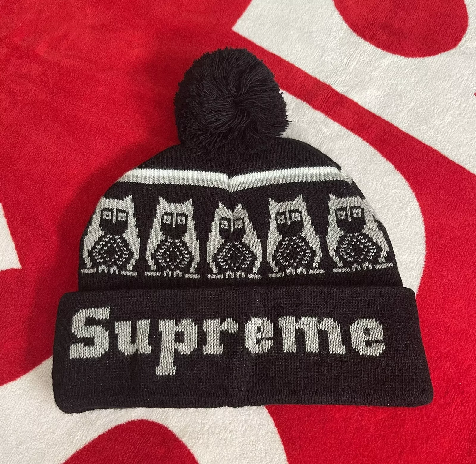 Boîte Supreme Owl Pom Beanie FW11 logo noir gris taille unique flambant neuf RARE