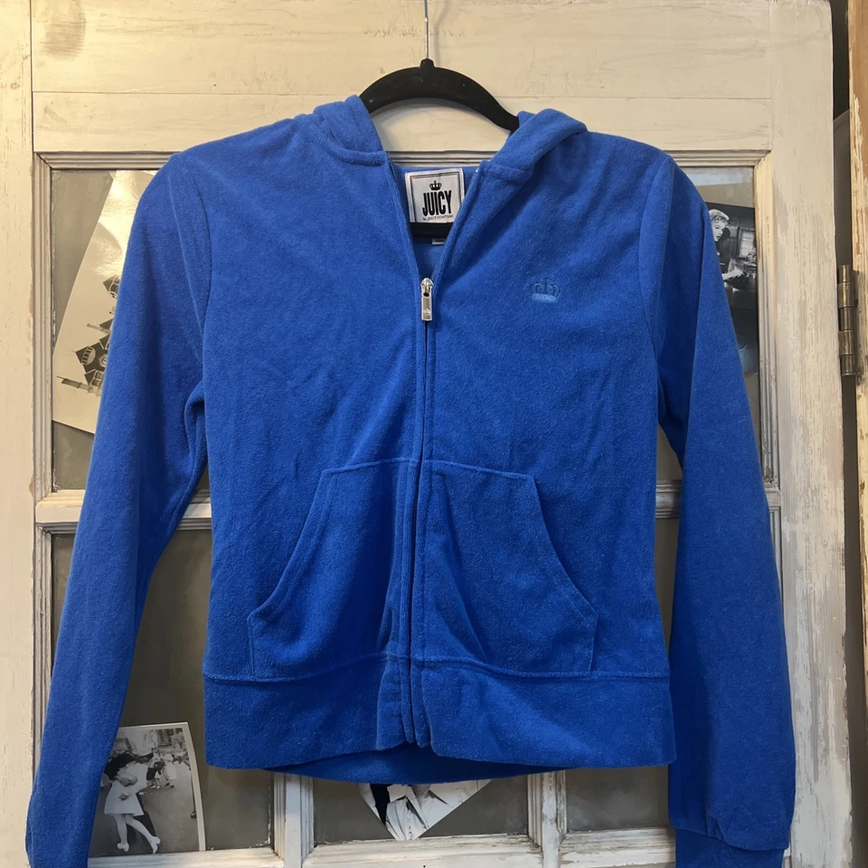 Juicy By Juicy Couture Blue Splash Shorts and zip up hoodie Size XS  - Image 3 of 4