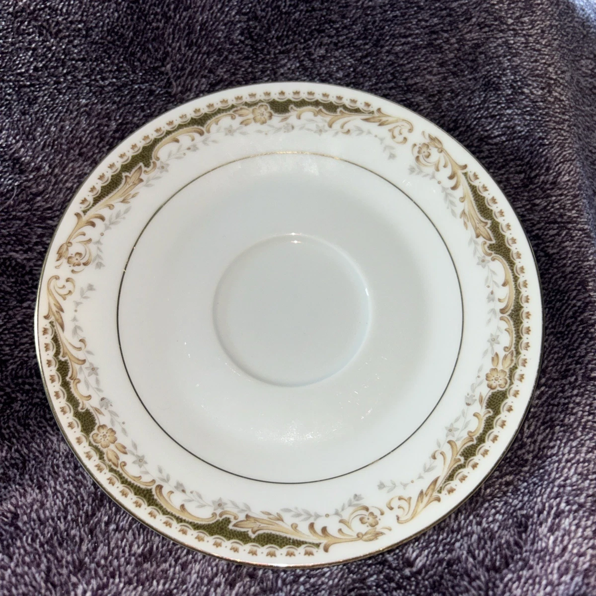 Signature Collection Queen Anne In Fine China Of Japan China for