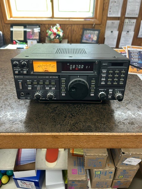 ICOM IC-R71A Receiver Shortwave Ham AM SSB CW Communications Receiver WORKS!!