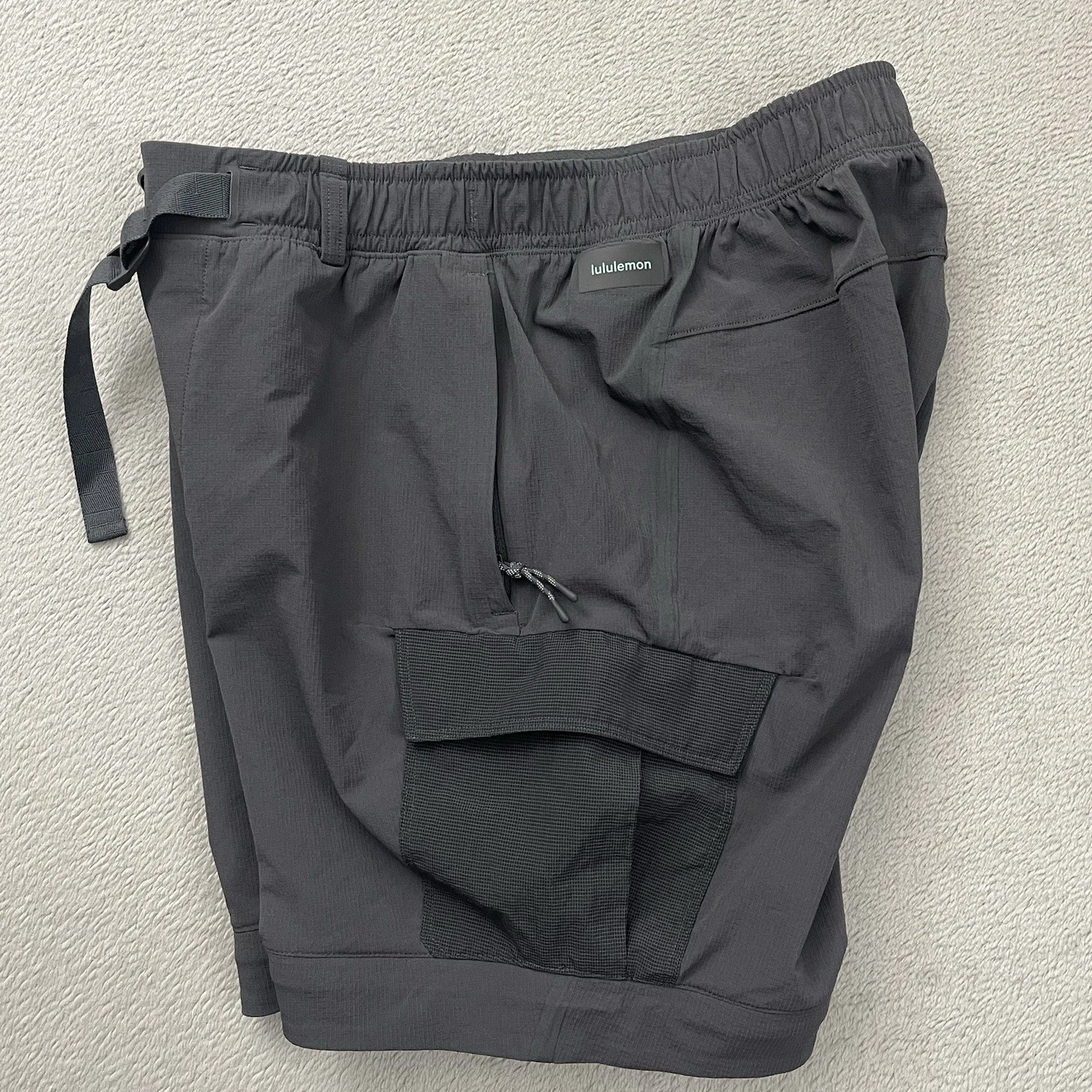 Lululemon Convertible Hiking Pant Size M Graphite grey *Shorts Only
Opens in a new window or tab