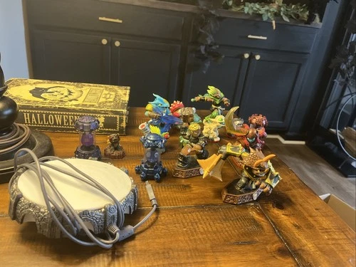 Lot Of 14 Collection Skylanders Figures Traptanium Portal Of Power