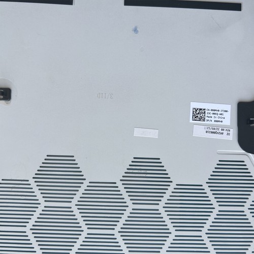 New Lower Bottom Base Cover Case White 080MH0 80MH0 For Dell Alienware M17 R3 - Picture 3 of 4