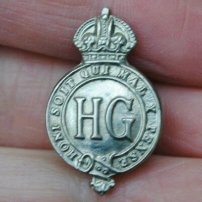 Home guard lapel badge b - Image 1 of 2