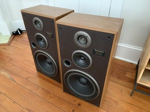 sb lx70 speakers