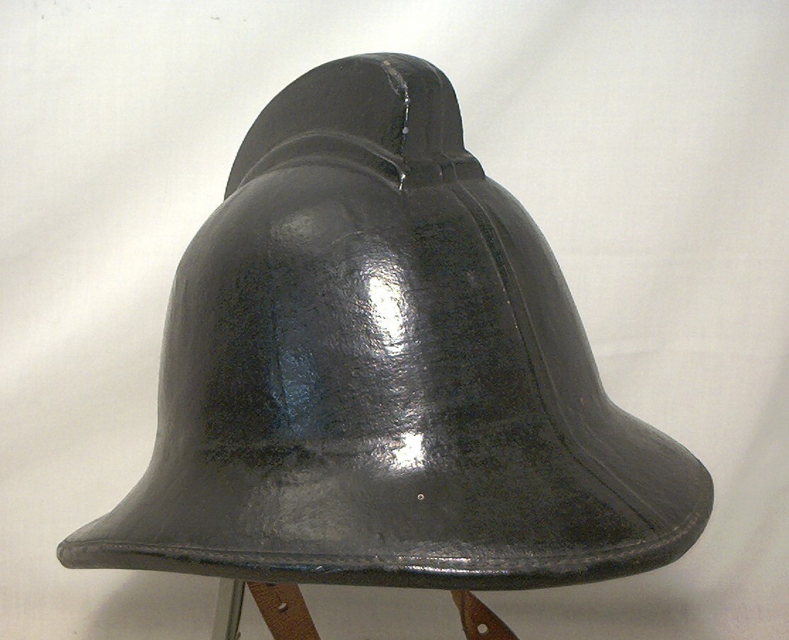 CLEAN 1940s50s HELMETS LTD. WHEATHAMPSTEAD HERTS ENGLISH CORK FIRE