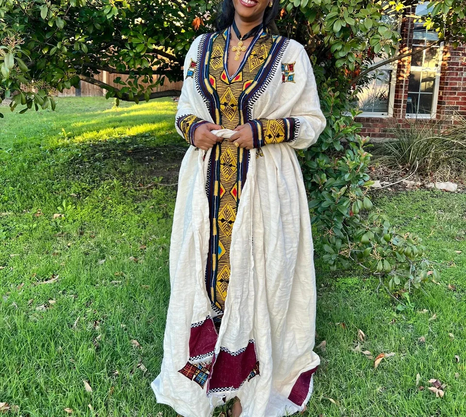 Vestido fetil Lakomelza Tilfs • Wollo Amhara Mekes etíope • መቀስ Tilf Foto 2 de 4