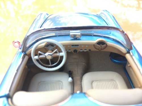 FRANKLIN MINT 1955 CHEVROLET CORVETTE CONVERTIBLE 1:24 Scale - Picture 5 of 12