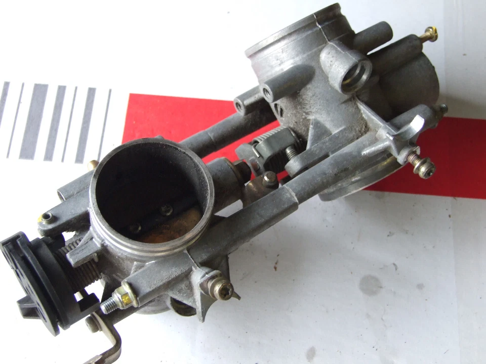 Ducati 1000DS multistrada throttle body with linkages  - Image 3 of 4