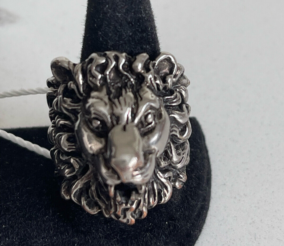 GUCCI Lion Head Ring Size 23 / UK T / US 10 Aged Silver GUCCI Lion Head Ring Size 23 / UK T / US 10 Aged Silver