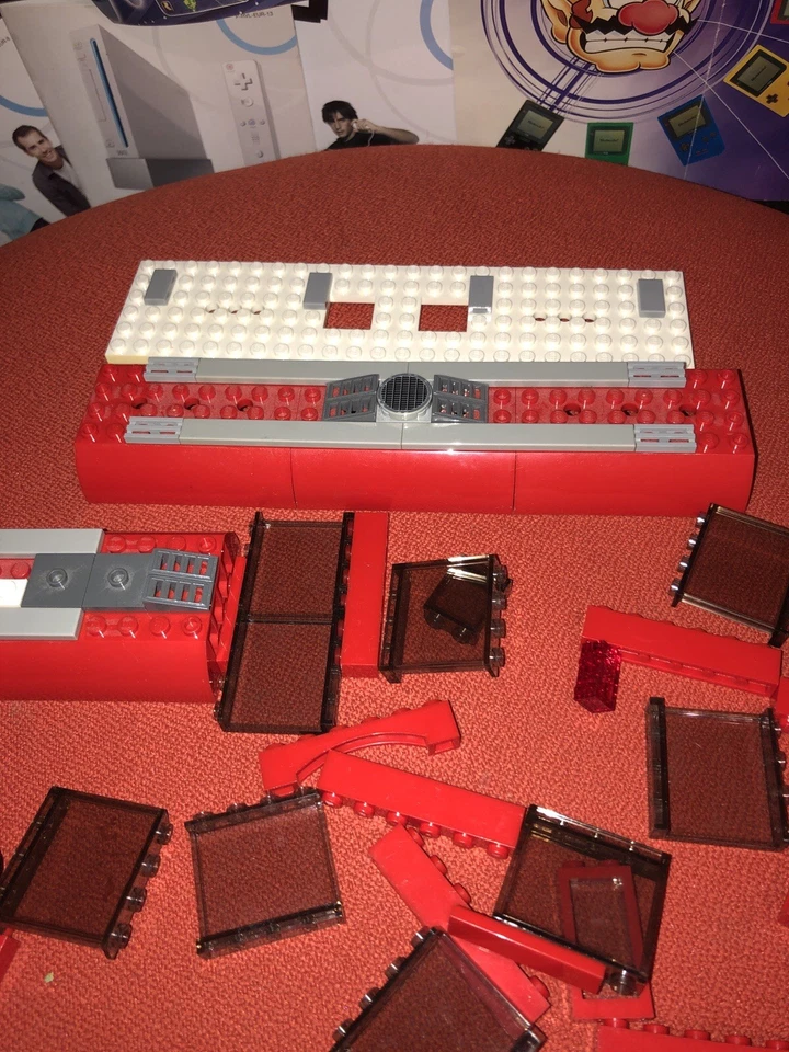 LEGO City 7938: Passenger Train - Incomplete / Spares  - Image 2 of 4