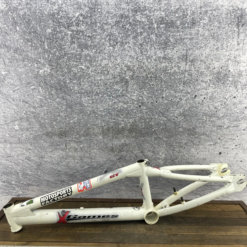 Vintage GT X-Games BMX Bike Frame 20 in White Motosports Factory Mid SChool - Image 4 of 4