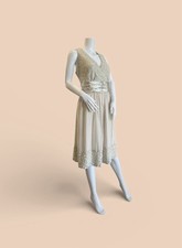 R&M Richards Sleeveless V-Neck Cocktail Dress Plus Size 20W Formal Evening Dress