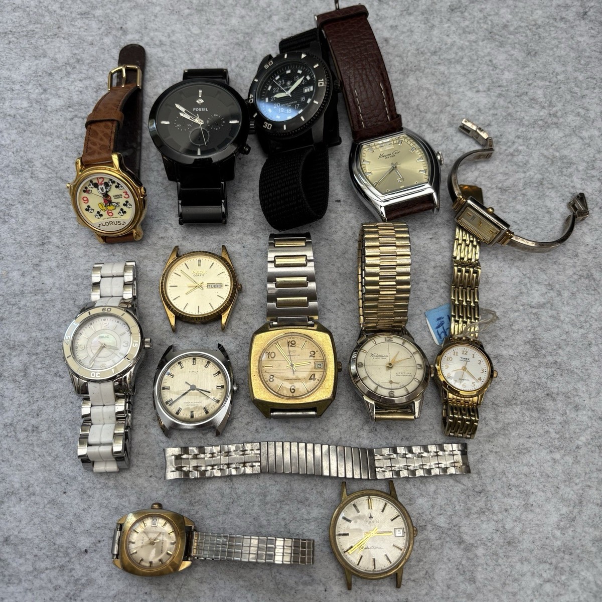 Vintage Broken Watch Lot Fossil Caravelle Timex Buren Relic  display picture 1