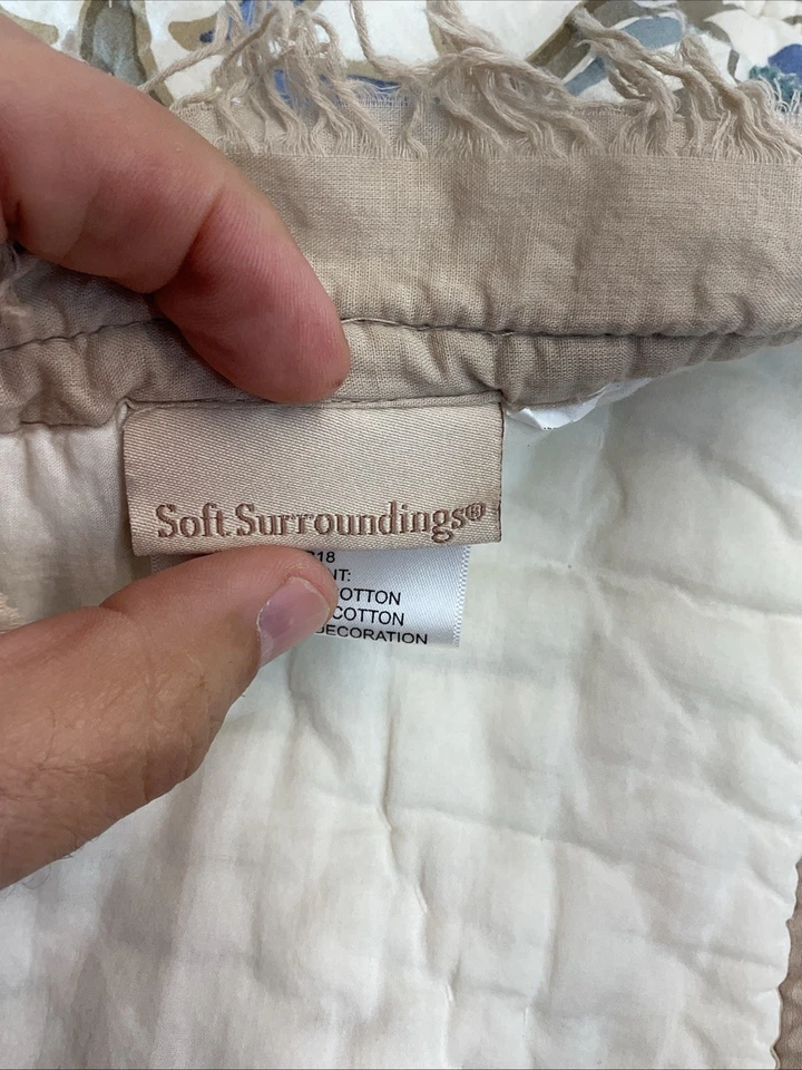 SOFT SURROUNDINGS JARDIN Moroccan Queen Quilt + 2 shams Blue Green Floral - Image 4 of 4