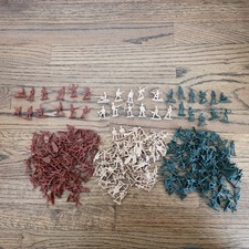 Plastic Army Men, Multicolored, Lot Of 200 