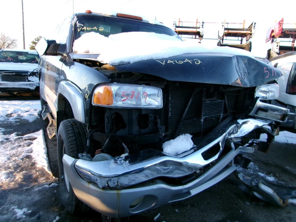 Módulo de control de carrocería usado se adapta a: camioneta GMC Sierra 2500 2004 control de carrocería BCM unde Foto 2 de 4