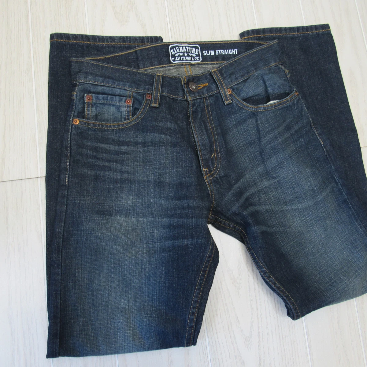 Signature levi clearance strauss slim straight
