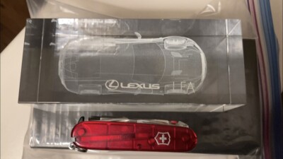 レクサスlfa クリスタルガラス Lexus LFA 3D Laser Etched Crystal - Made In Japan RARE | eBay