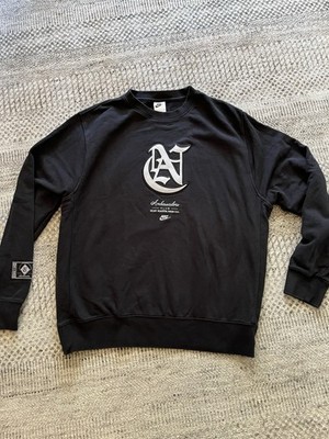 Nike Ambassadors Club Black Embroidered Sweatshirt Men s Lg Crewneck