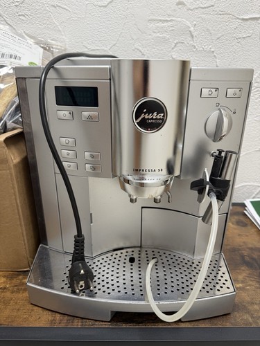 Jura Impressa Vollautomat Kaffeemaschine Kaffeevollautomat Silber