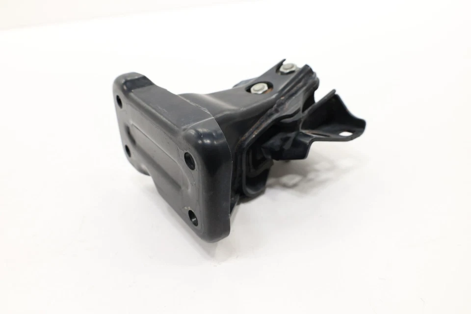 2017 - 2024 NISSAN ARMADA 5.6L ENGINE RIGHT FRAME MOUNT SUPPORT BRACKET OEM - Image 4 of 4