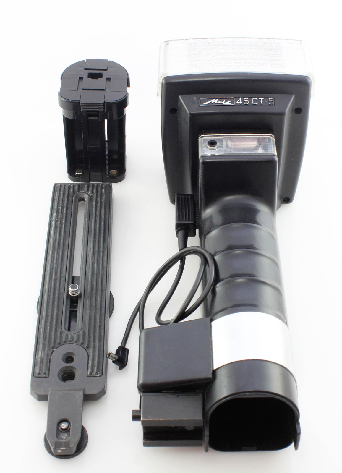 Metz 45 CT-5 Professional Flashgun w/ AA Battery Pack - Tested & Working
