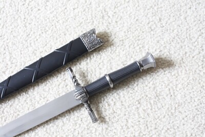S0216 MINIATURE WITCHER III WILD HUNT GERALT OF RIVIA WARRIOR CROWN SWORD 16''
