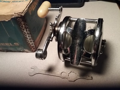 Moulinet de pêche vintage Penn Long Beach 60 avec manche en