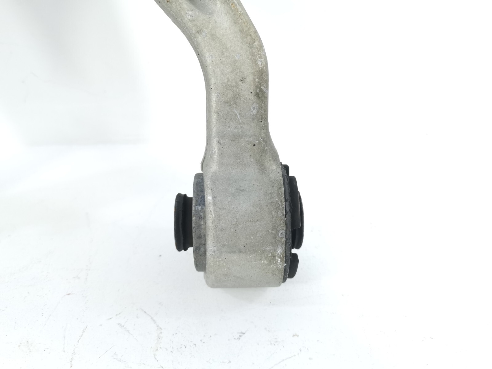17-20 MASERATI Levante REAR LEFT DRIVER SIDE UPPER CONTROL ARM 06700319950