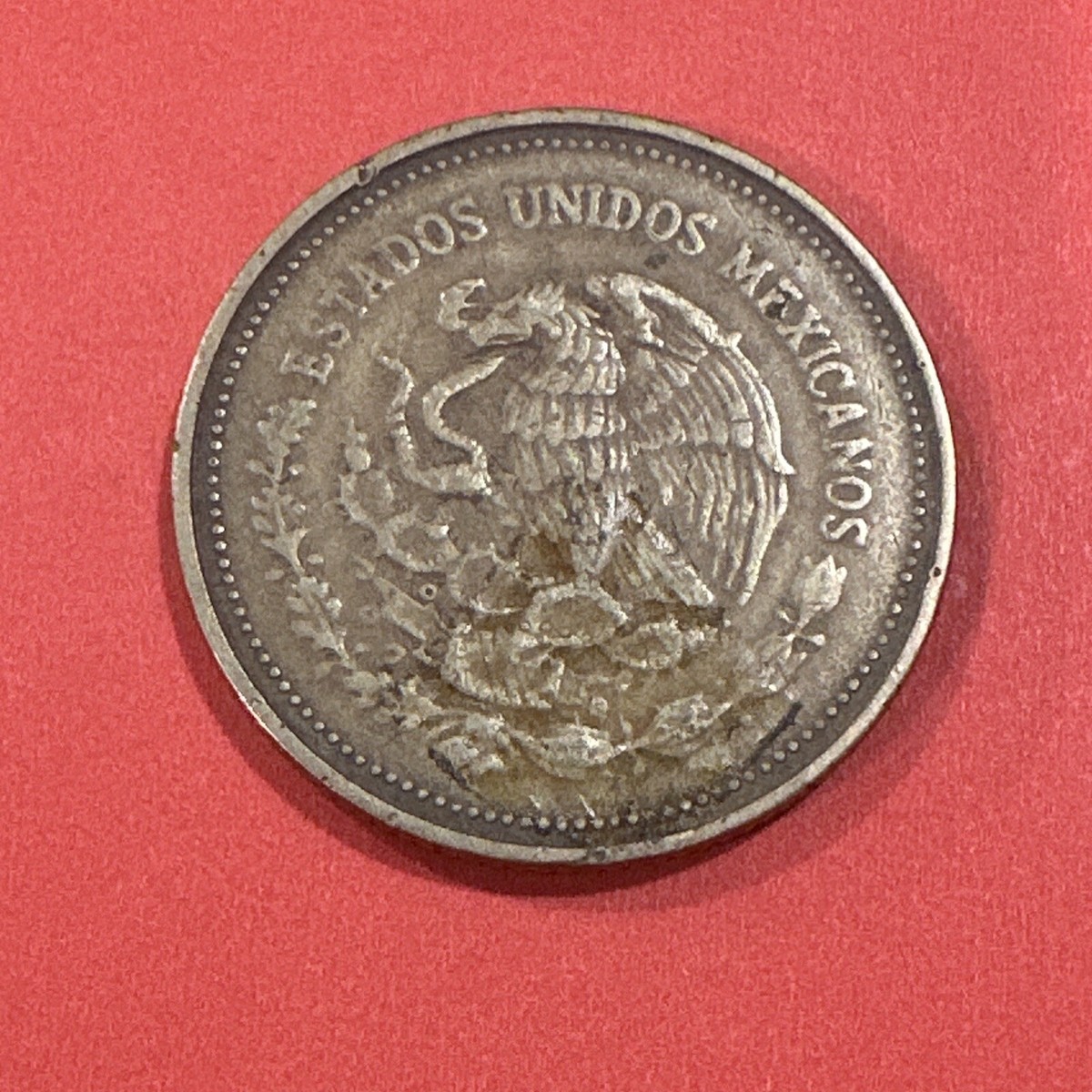 Mexico 1988 $1000 PESOS Coin with (Famous Nun) Juana De Asbaje