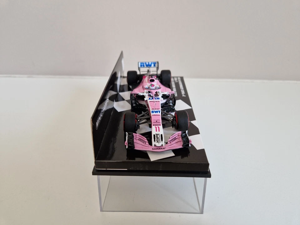 Minichamps 1/43 Force India Mercedes VJM11 S. Perez - 3° Gp Azerbaijan 2018 - Immagine 2 di 4