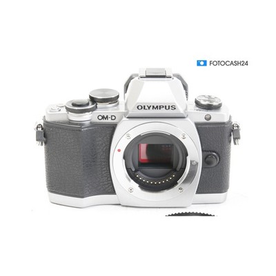 Olympus OM-D E-M10 Silber + TOP (288894)