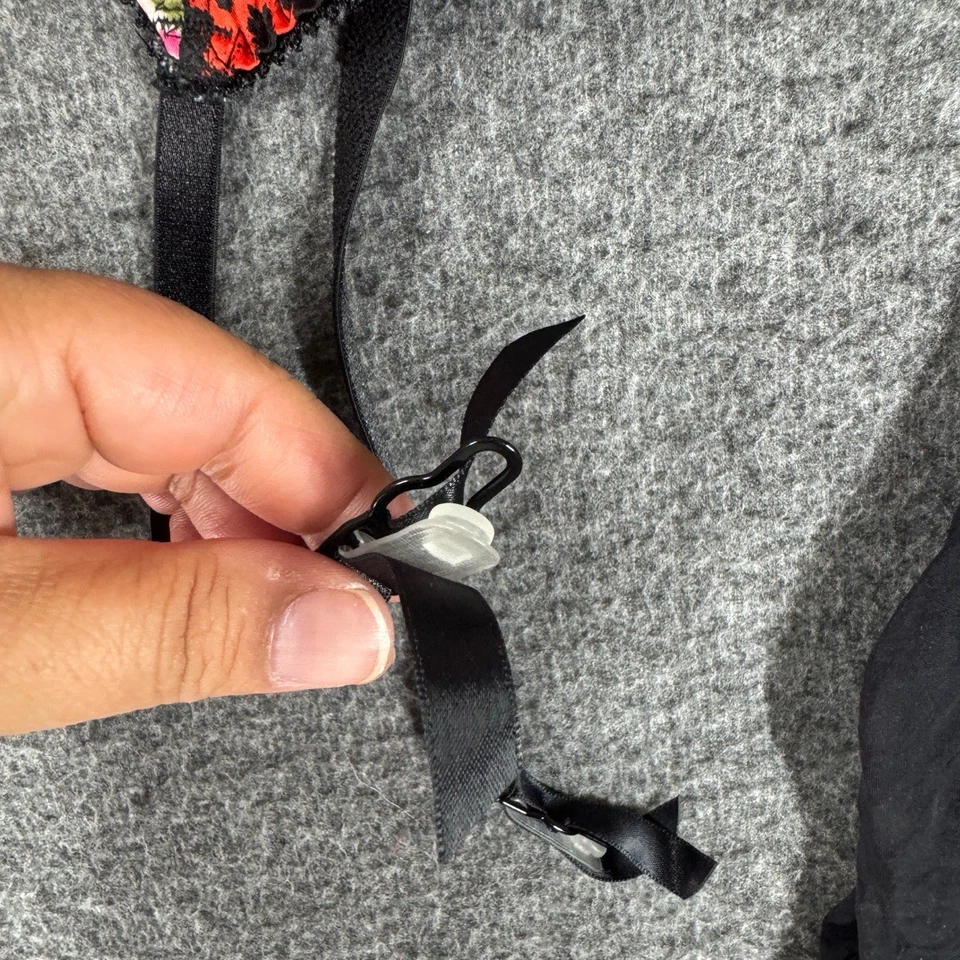 Conjunto de lencería Y2K Victoria's Secret para mujer XS 36B leopardo rojo rosas sujetador liga Foto 4 de 4